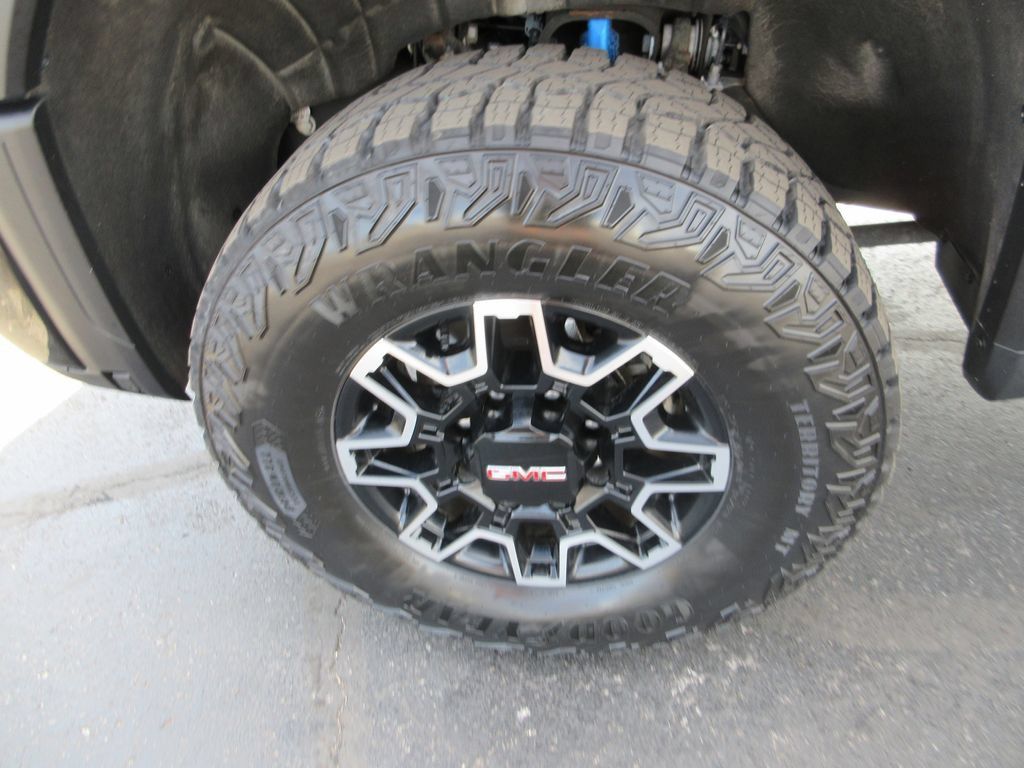 Certified 2024 GMC Sierra 2500 AT4X w/ Snow Plow Prep/Camper Package AWD/4WD image 14