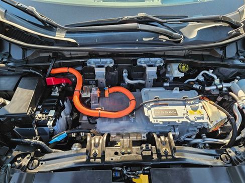 Used 2023 Nissan Ariya FWD image 22