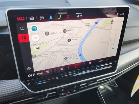 New 2026 Volkswagen GTI SE FWD image 8