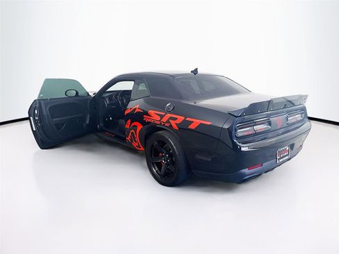 Used 2020 Dodge Challenger SRT Hellcat Redeye image 28