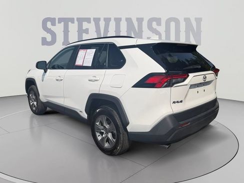 Used 2025 Toyota RAV4 LE AWD/4WD image 3