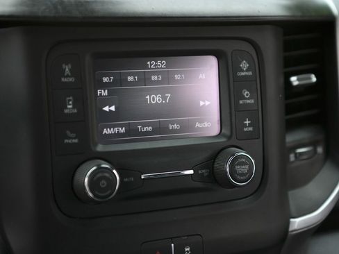 Used 2021 RAM 2500 Big Horn image 26