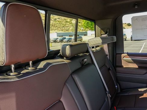 New 2026 GMC Sierra 2500 Denali w/ Denali Reserve Package AWD/4WD image 12