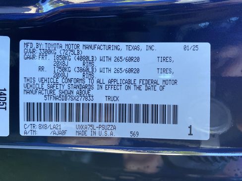 Used 2025 Toyota Tundra Platinum AWD/4WD image 41