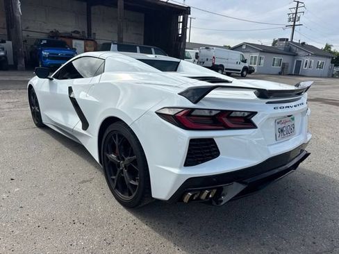 Used 2021 Chevrolet Corvette Stingray Convertible w/ Z51 Performance Package RWD image 7