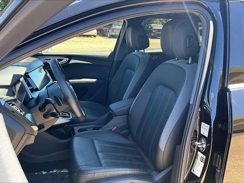 Used 2022 Audi Q4 e-tron Premium Plus AWD/4WD image 9