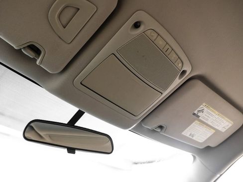 Used 2015 Nissan Rogue SV image 27