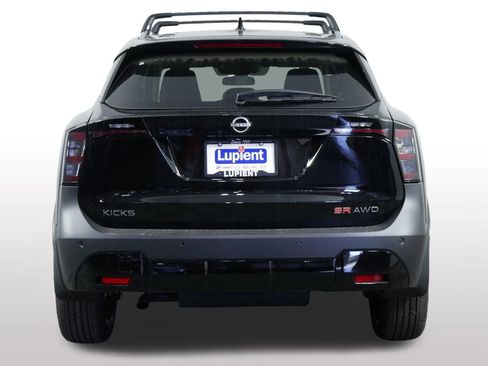 New 2026 Nissan Kicks SR w/ Cold Weather Package AWD/4WD image 9