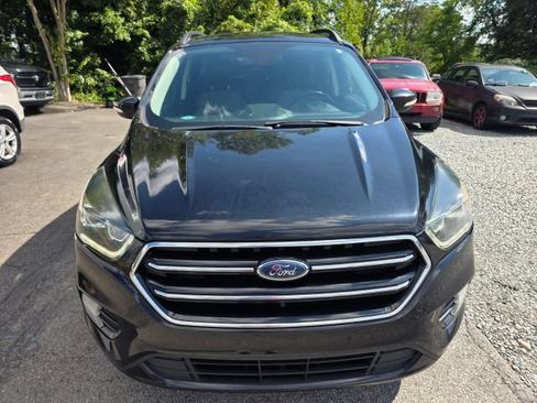 Used 2017 Ford Escape Titanium FWD image 2