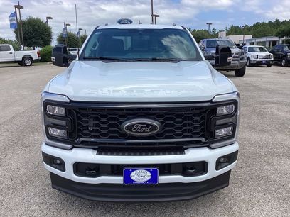 New 2026 Ford F250 Lariat w/ Black Appearance Package