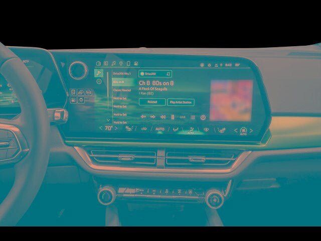 Certified 2024 Chevrolet Equinox EV LT w/ LPO, Blackout Package FWD image 31
