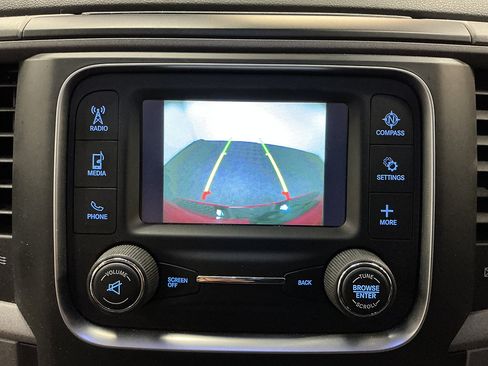 Used 2018 RAM 1500 Express AWD/4WD image 15