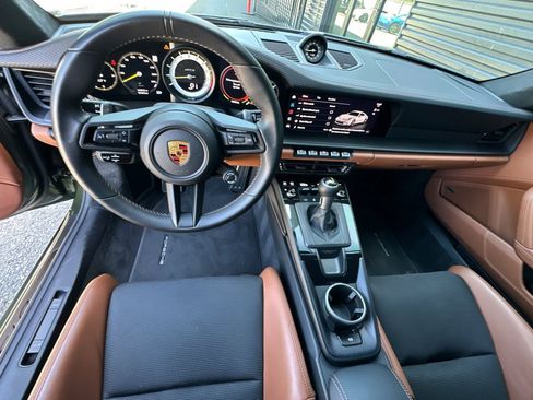 Certified 2022 Porsche 911 GT3 RWD image 6