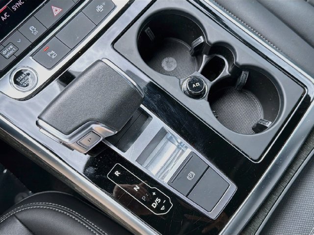 Used 2025 Audi Q7 2.0T Premium AWD/4WD image 29