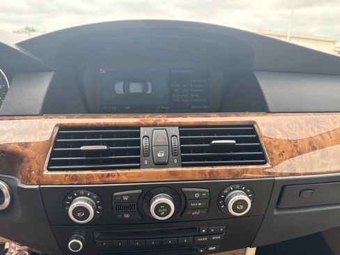 Used 2008 BMW 535xi Sedan AWD/4WD image 19