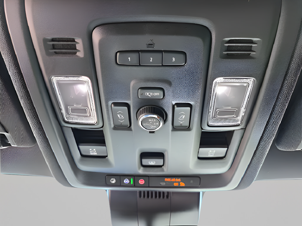 Used 2024 GMC Yukon AT4 w/ Technology Package AWD/4WD image 51