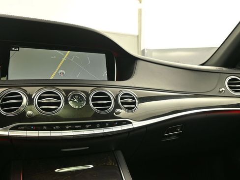 Used 2017 Mercedes-Benz S 550 4MATIC Sedan image 16