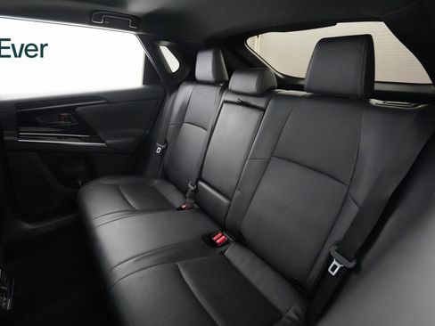 Used 2023 Toyota bZ4X Limited image 10