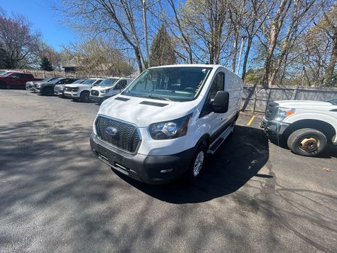 Used 2024 Ford Transit 250 Low Roof w/ Exterior Upgrade Package RWD image 3
