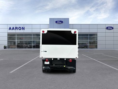 New 2025 Ford F550 4x4 Regular Cab Super Duty w/ XL Chrome Package image 5