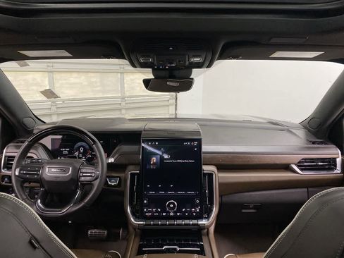 Used 2025 GMC Yukon Denali Ultimate w/ LPO, Floor Liner Package image 9