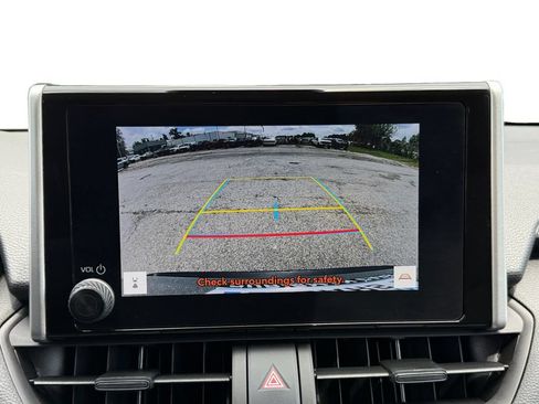 Used 2024 Toyota RAV4 XLE AWD/4WD image 15