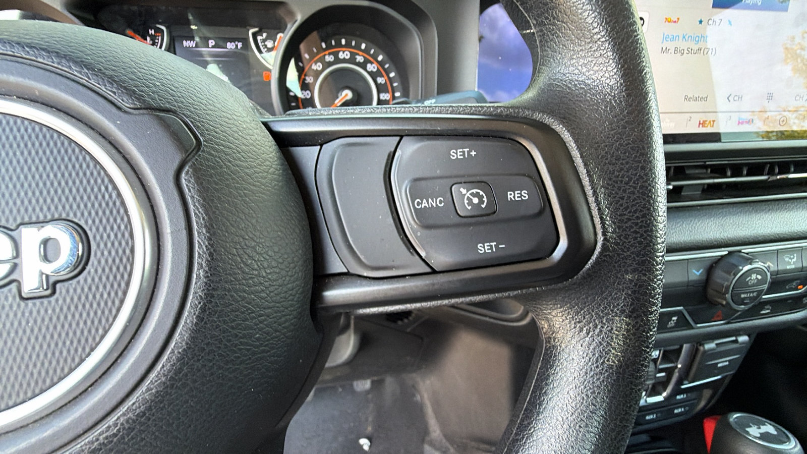 Used 2025 Jeep Wrangler Unlimited Sport AWD/4WD image 28