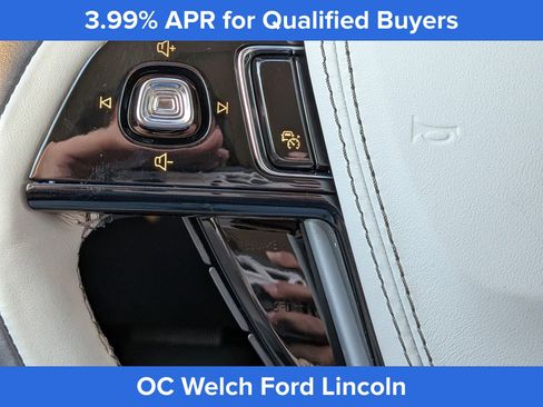Certified 2025 Lincoln Aviator Reserve RWD image 30