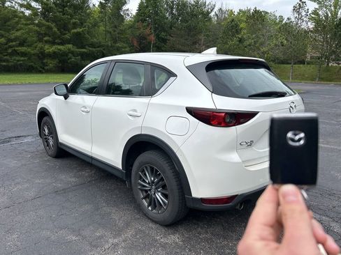 Used 2020 MAZDA CX-5 Sport AWD/4WD image 5