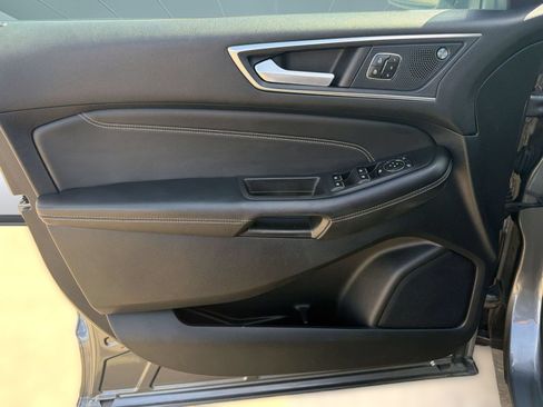 Used 2023 Ford Edge Titanium AWD/4WD image 13