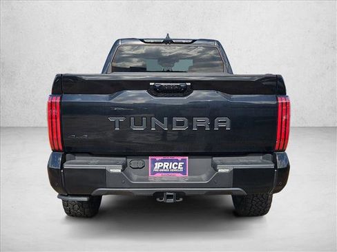 Used 2024 Toyota Tundra Platinum image 5