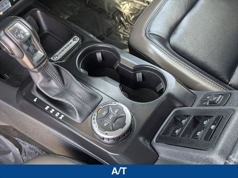 Certified 2025 Ford Bronco Outer Banks AWD/4WD image 19