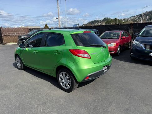 Used 2012 MAZDA MAZDA2 Sport image 6