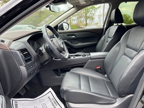 Used 2023 Nissan Rogue SV w/ SV Premium B Package AWD/4WD image 11