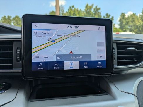 Used 2021 Ford Explorer XLT w/ Equipment Group 202A RWD image 24