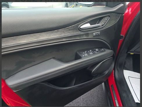 Used 2022 Alfa Romeo Stelvio Sprint image 9