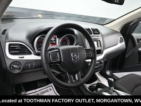 Used 2019 Dodge Journey SE FWD image 15