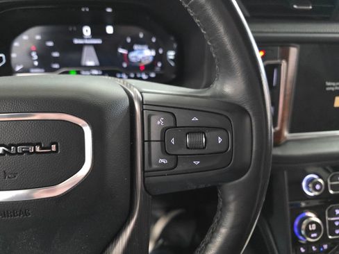 Used 2023 GMC Yukon XL Denali Ultimate image 15