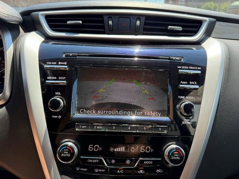Used 2017 Nissan Murano S AWD/4WD image 11