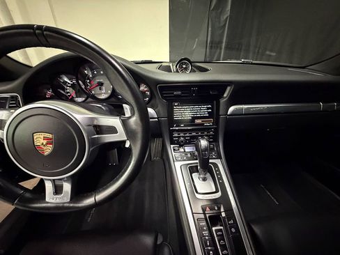 Used 2015 Porsche 911 Carrera S image 11