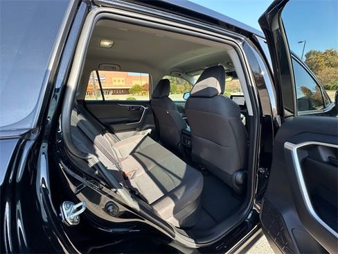 Used 2024 Toyota RAV4 LE image 17