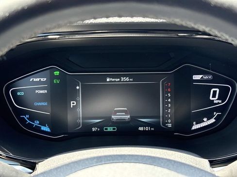 Used 2022 Kia Niro EX Premium FWD image 28