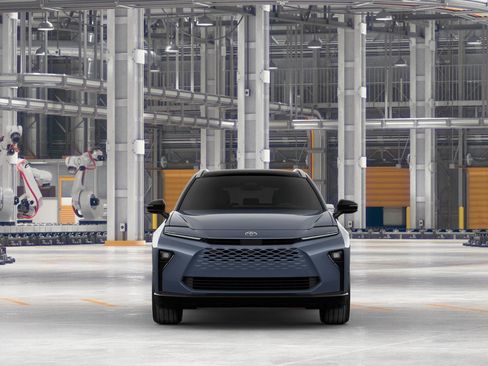 New 2025 Toyota Crown Signia Limited image 17