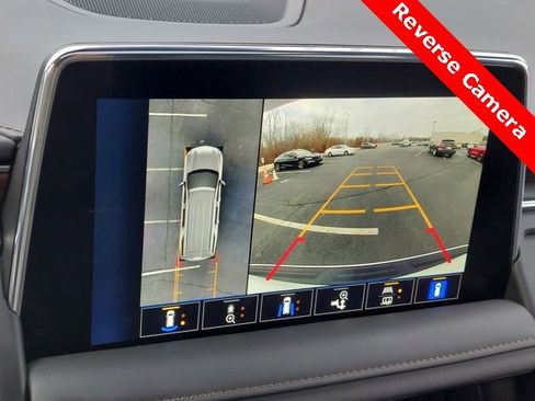 Used 2024 Chevrolet Suburban High Country image 13