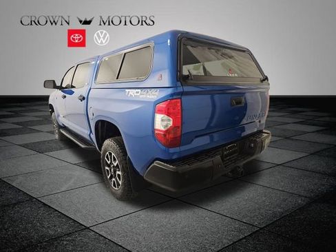 Used 2017 Toyota Tundra SR5 AWD/4WD image 4