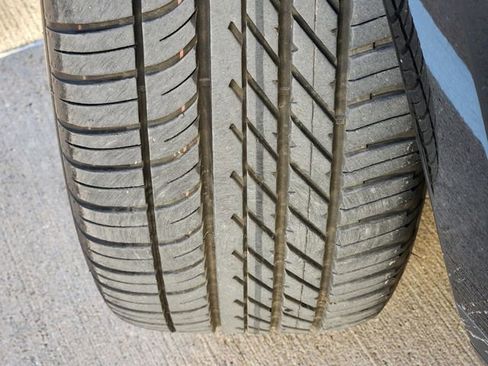 Used 2025 Land Rover Range Rover Evoque S image 11