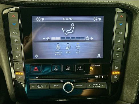 Used 2022 INFINITI QX50 Sensory image 16