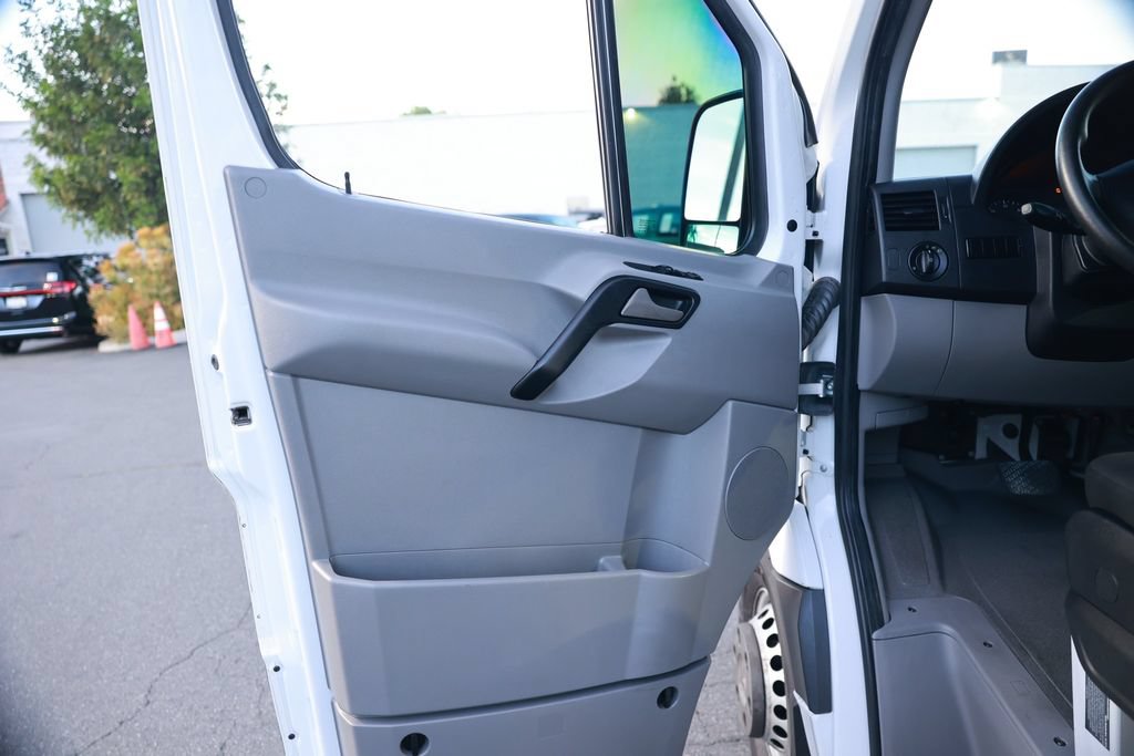Used 2018 Mercedes-Benz Sprinter 3500 image 16