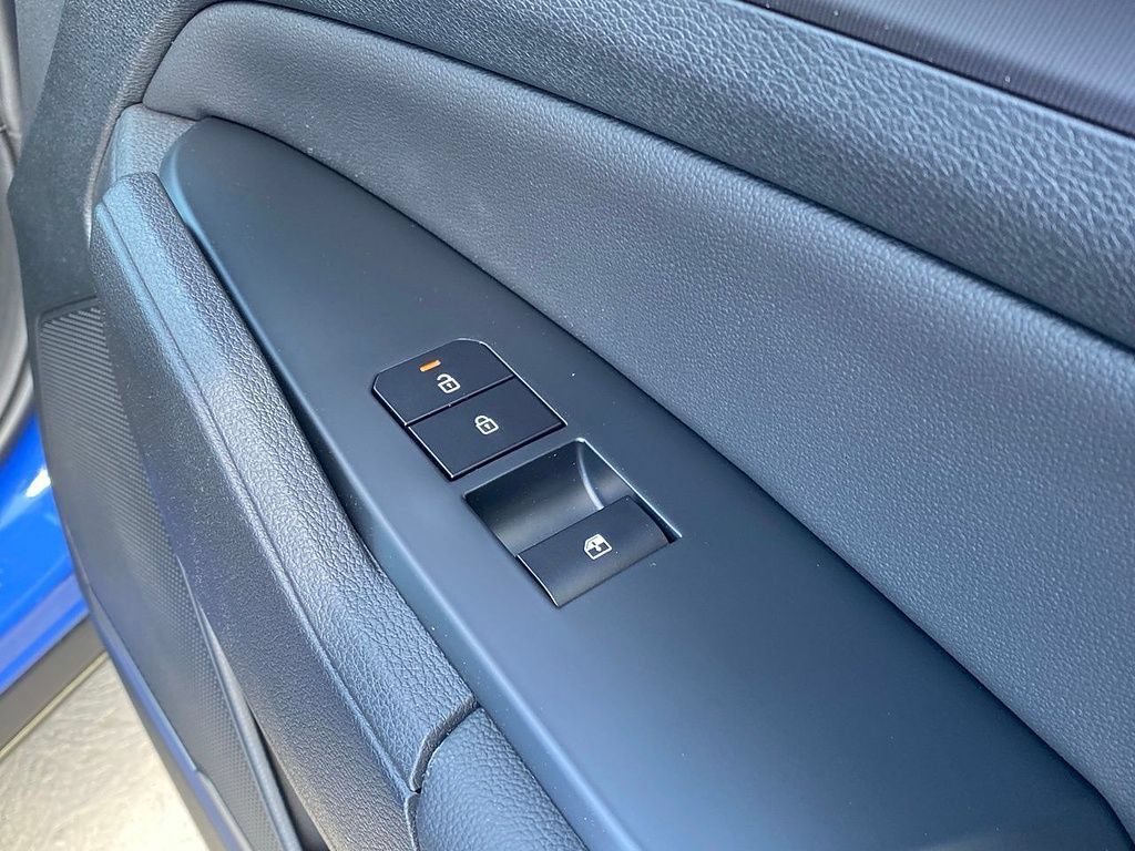 New 2026 Kia Sportage EX FWD image 28