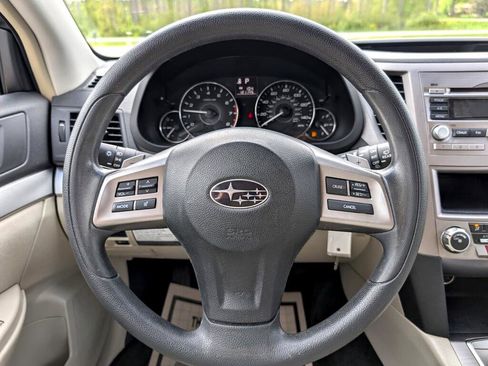 Used 2012 Subaru Outback 2.5i w/ Alloy Wheel Pkg image 10